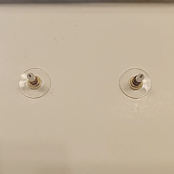 NWOT WOMEN'S DISNEY X BAUBLEBAR MINNIE MOUSE KISS MULTICOLOR STUD EARRINGS - Picture 10 of 11